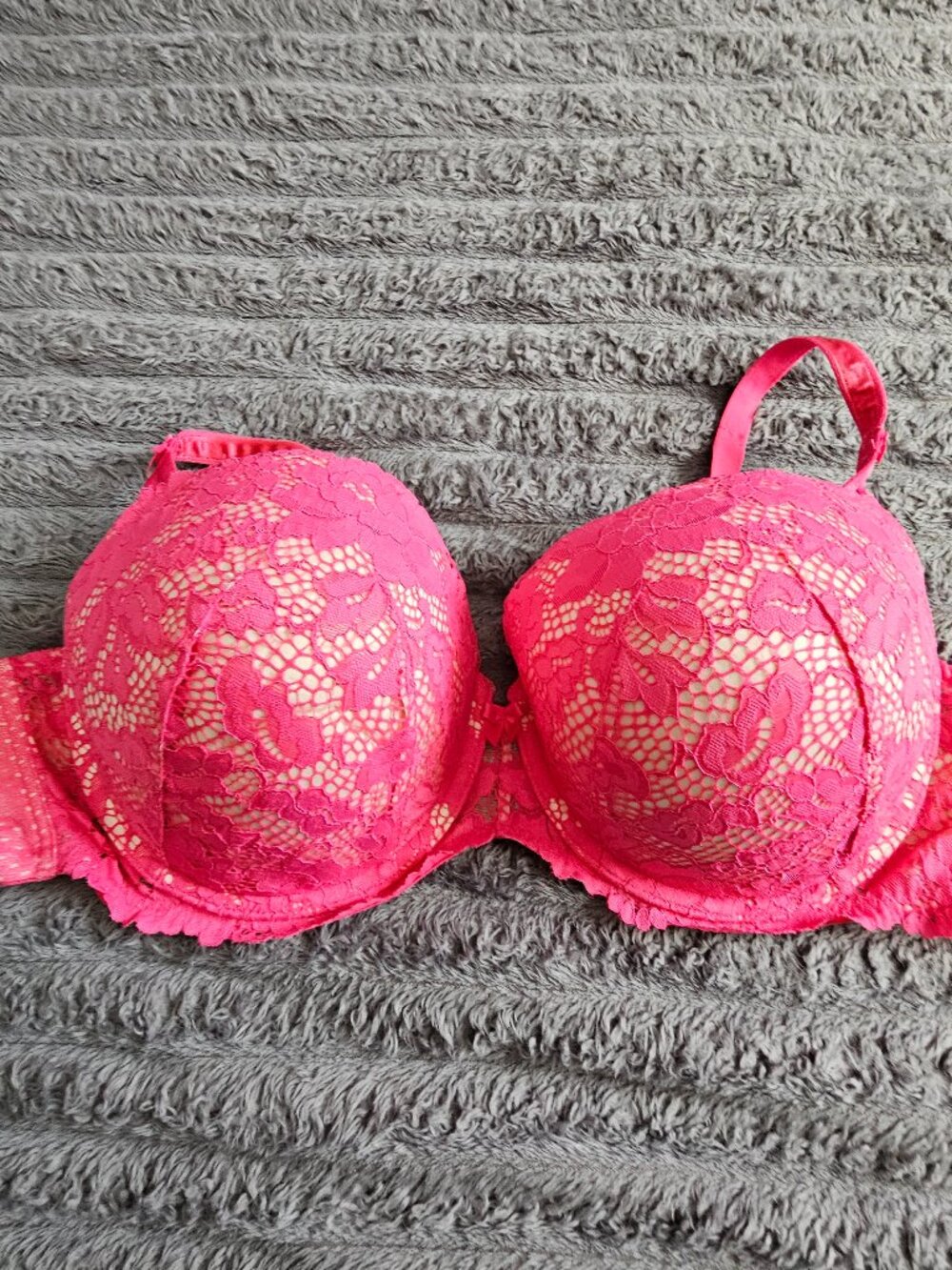 Torrid 38DDD Pink Lace Molded Cup Underwire Bra